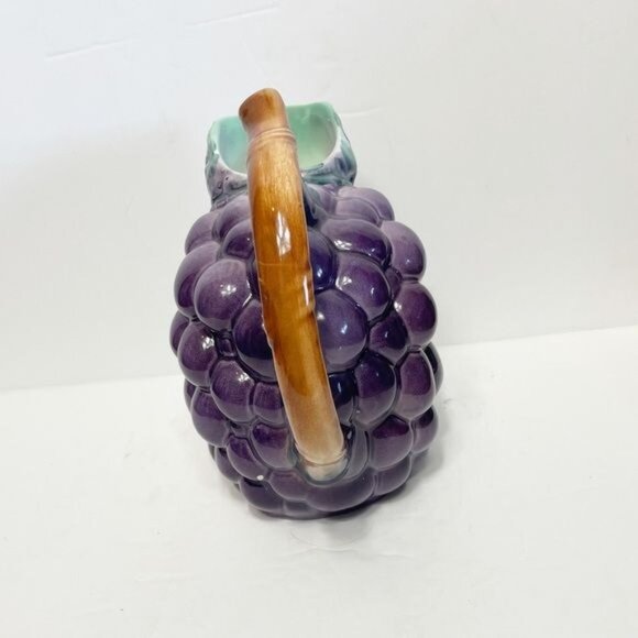 Vintage Ceramic Grape-Shaped Pitcher With Leaf Spout & Wooden-Style Handle - Picture 8 of 12